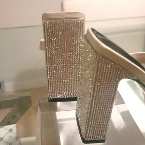 ❤️AZALEA WANG HEELS